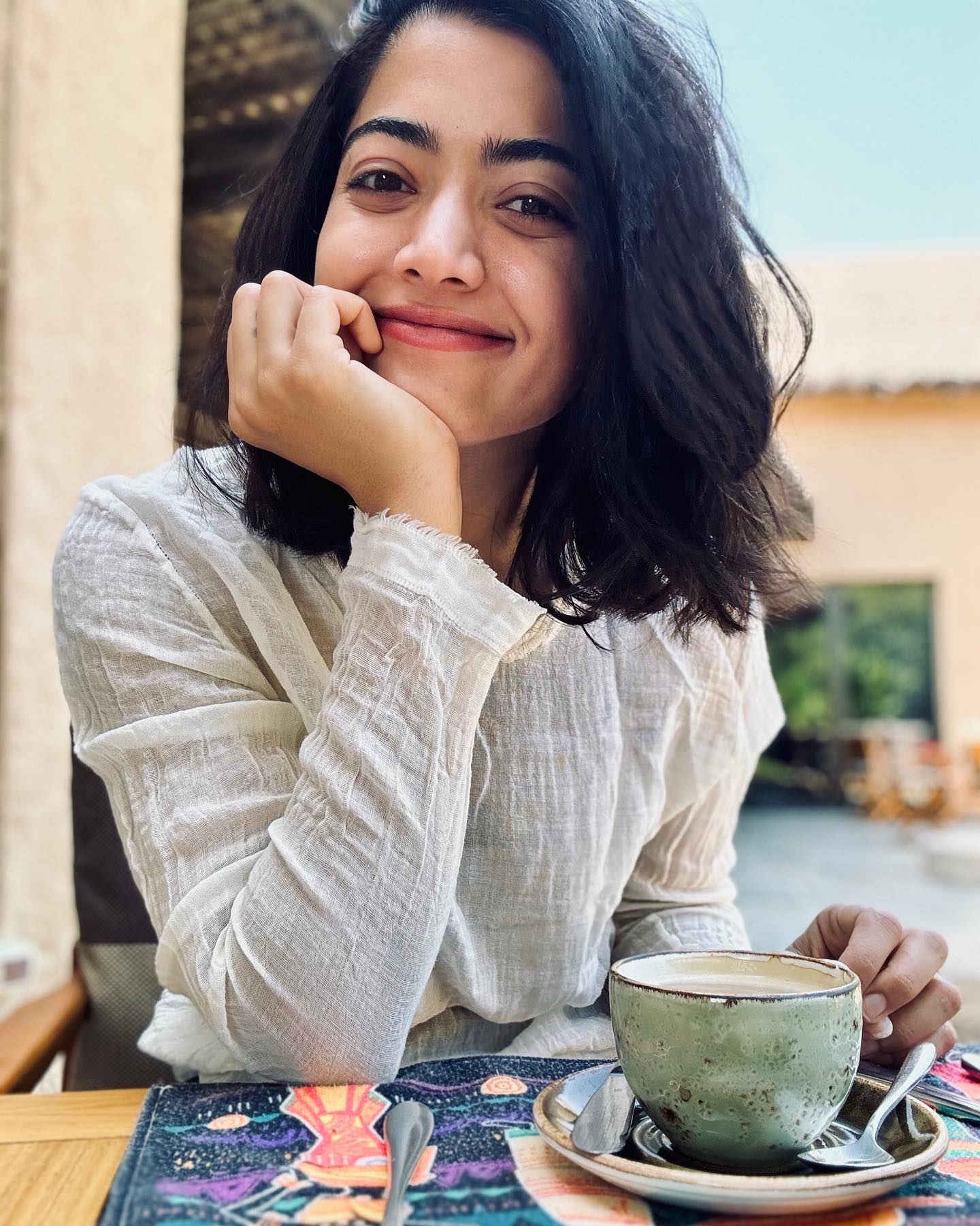 Rashmika Mandanna Bio, Age, Career, Net Worth, Height, Education, Boyfriend & More